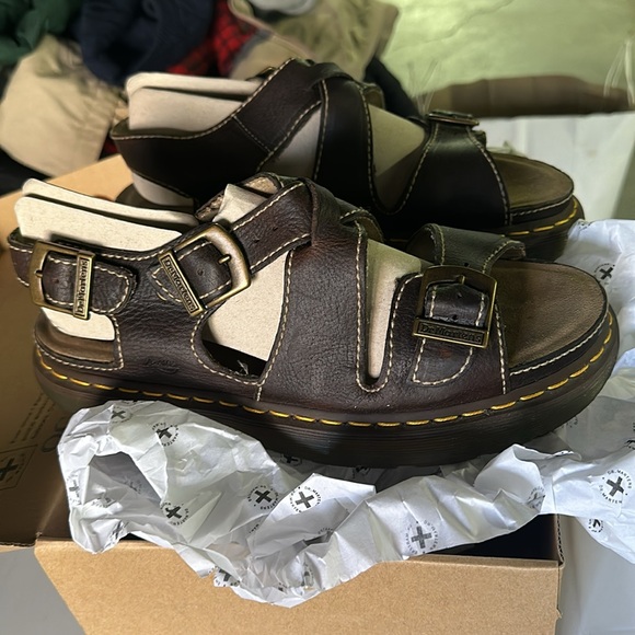 Dr.Martens size 12 sandals VTG - Picture 6 of 9